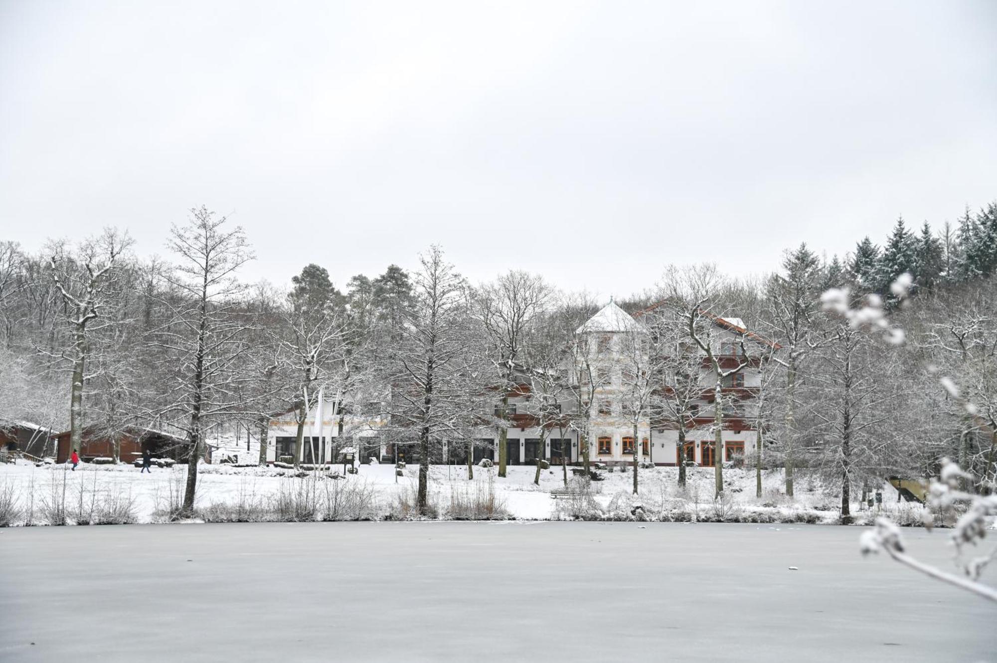 Hotel-Restaurant Kreuzberghof Tagungs- Und Veranstaltungshotel Tiefenbach  Εξωτερικό φωτογραφία