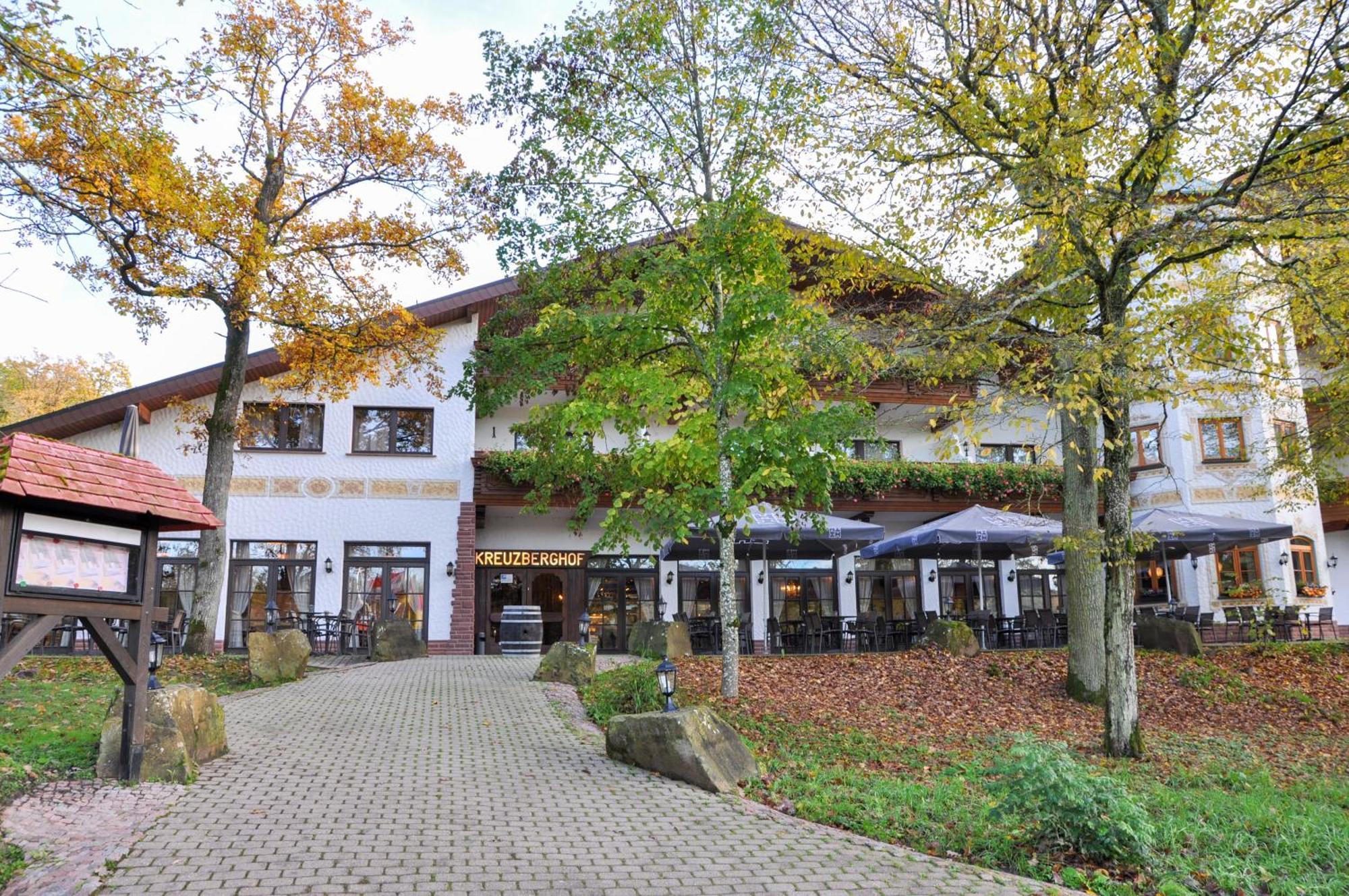 Hotel-Restaurant Kreuzberghof Tagungs- Und Veranstaltungshotel Tiefenbach  Εξωτερικό φωτογραφία